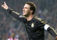 九游网页登录-浓眉哥统治赛场！G2关键节点比分碾压，率队强势取胜